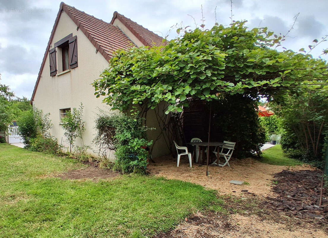 Maison 5 pièces 100 m2 - photo 2
