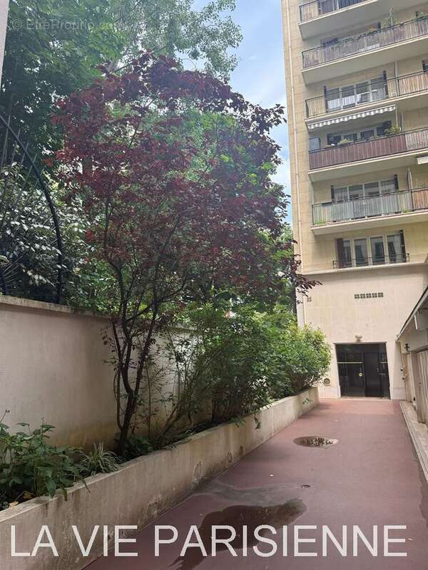 Appartement à PARIS-20E