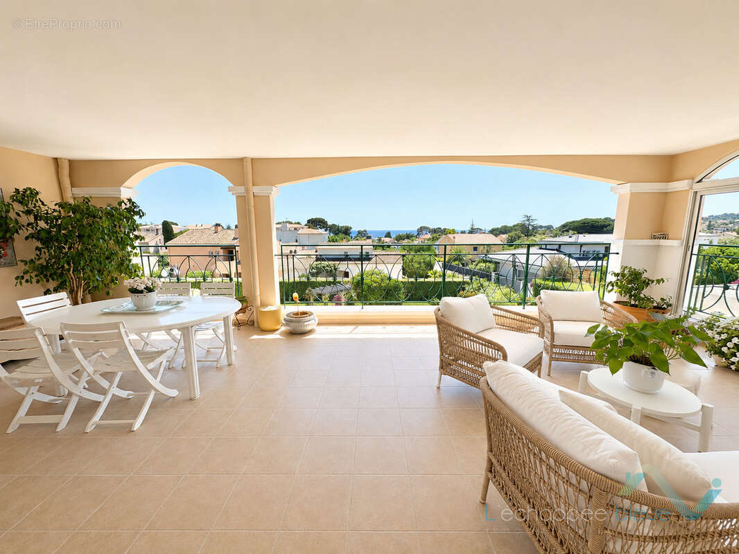 Appartement à CARQUEIRANNE