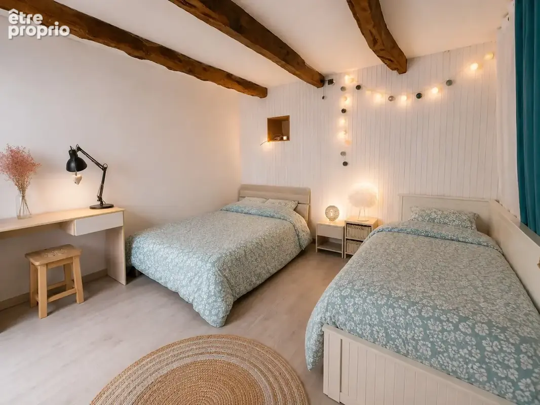 LE TREVOUX - Propriété en pierre avec maison principale, gîte indépendant et dépendances sur près d’un hectare - photo 8
