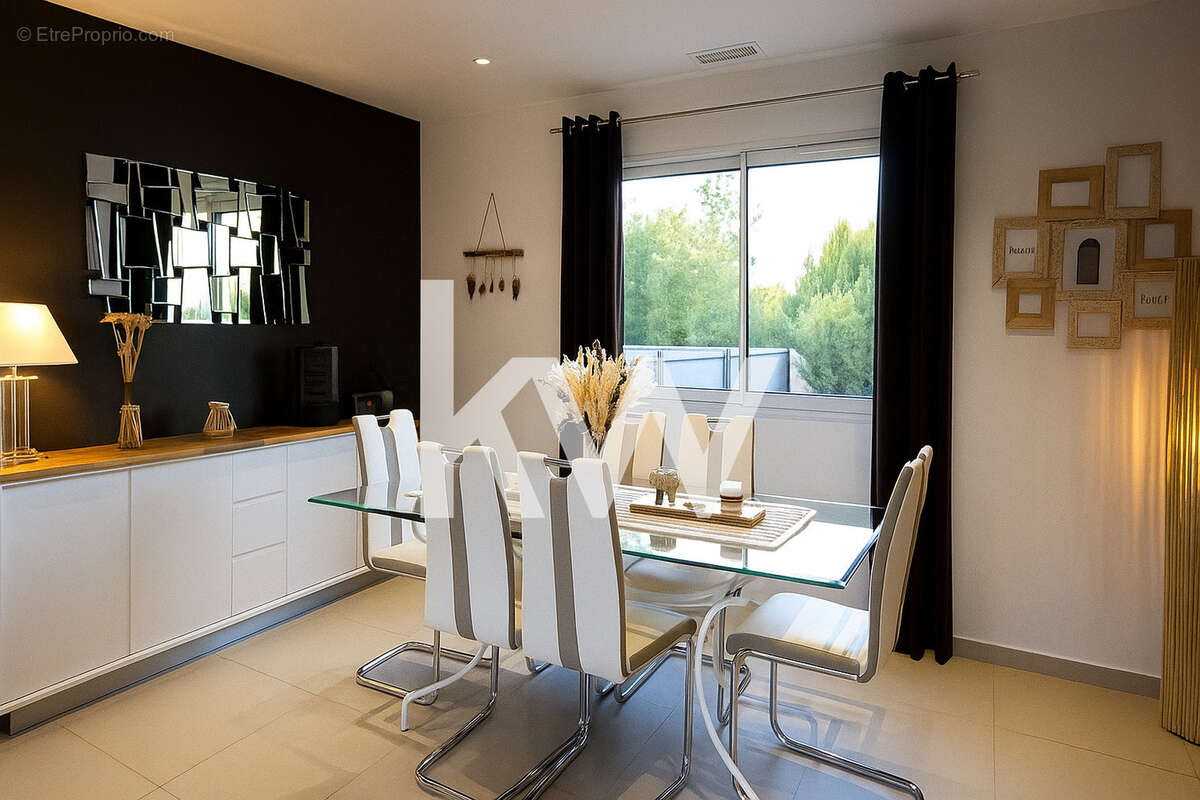 Maison à L&#039;ISLE-SUR-LA-SORGUE