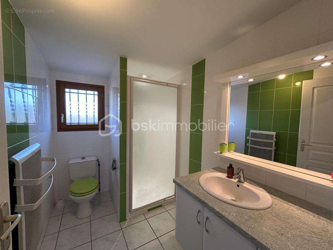 Maison à VILLEFONTAINE