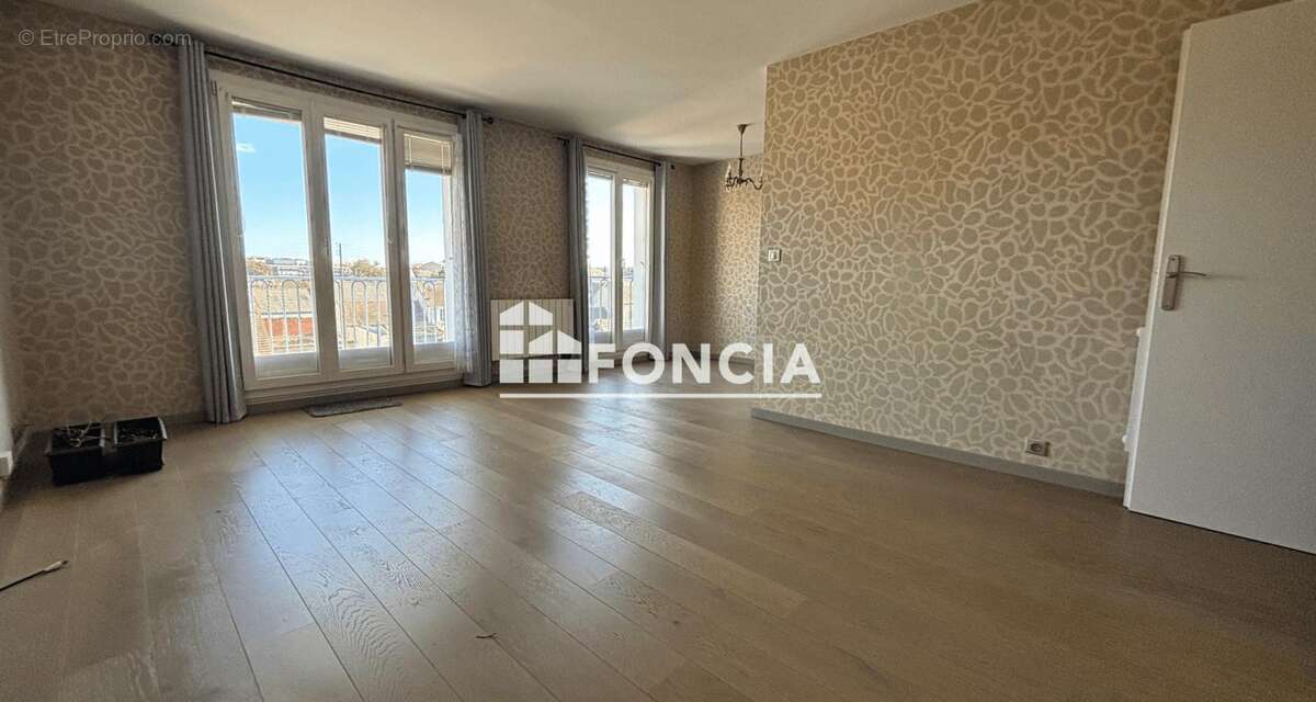 Appartement à MANTES-LA-JOLIE