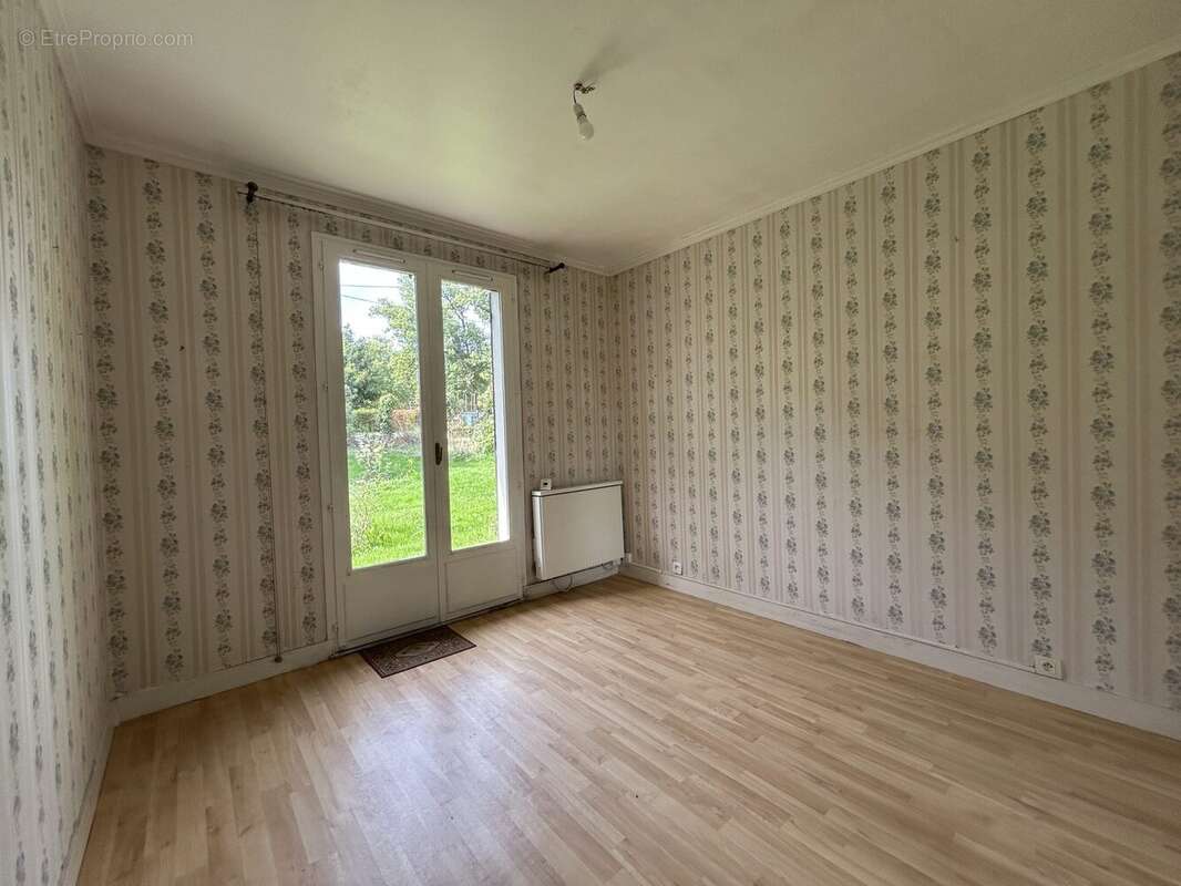 Maison à VERNEUIL-SUR-VIENNE