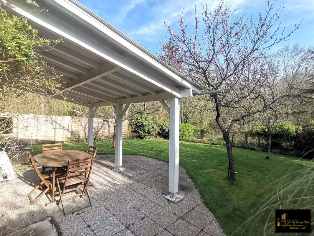 Maison à SAINTE-MESME