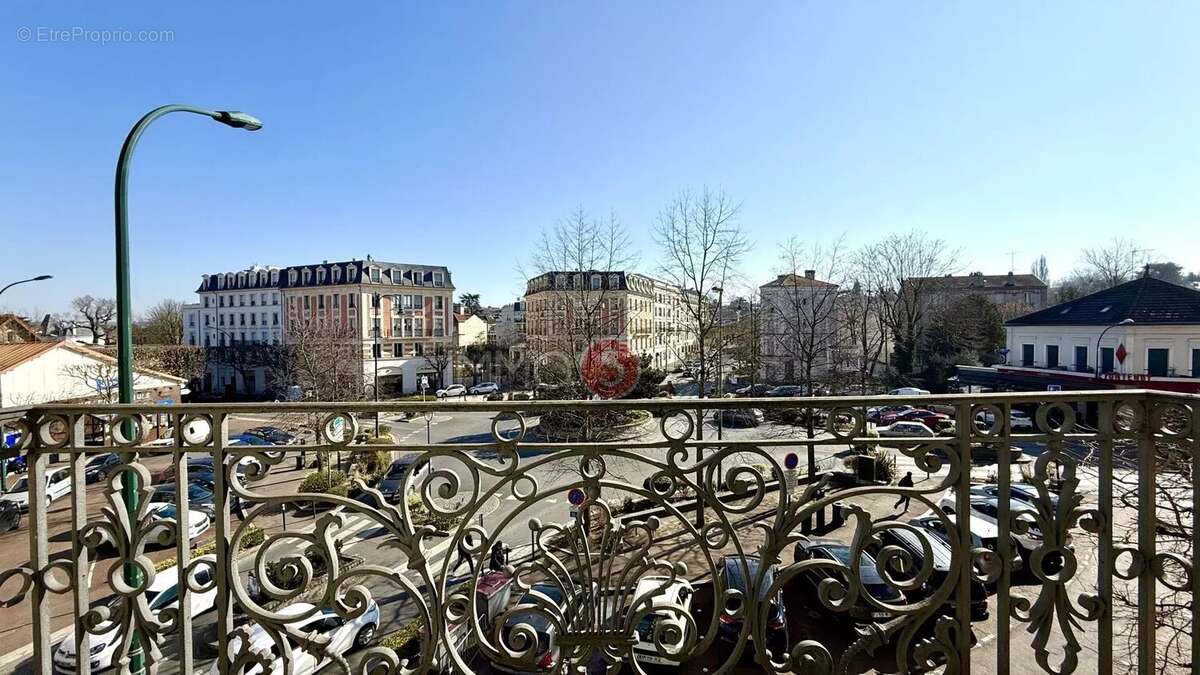 Appartement à LE RAINCY