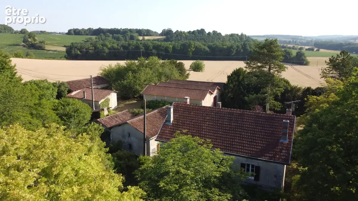 Magnifique maison de maître à rafraîchir avec granges et maisonnette à rénover - photo 7