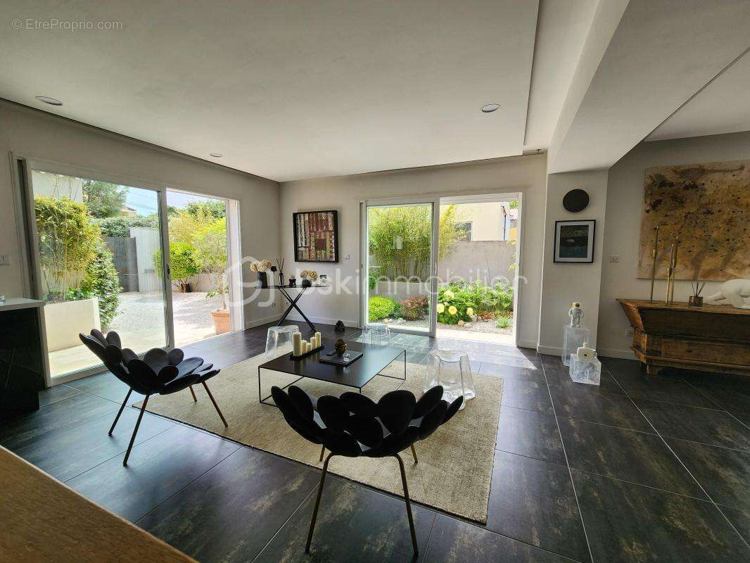 Local commercial + logement de fonction - photo 3