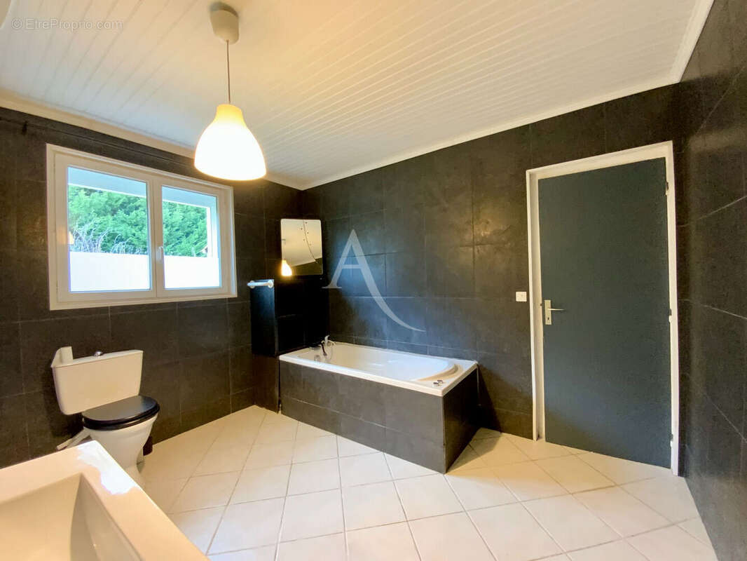 Maison à SAINTE-COLOMBE