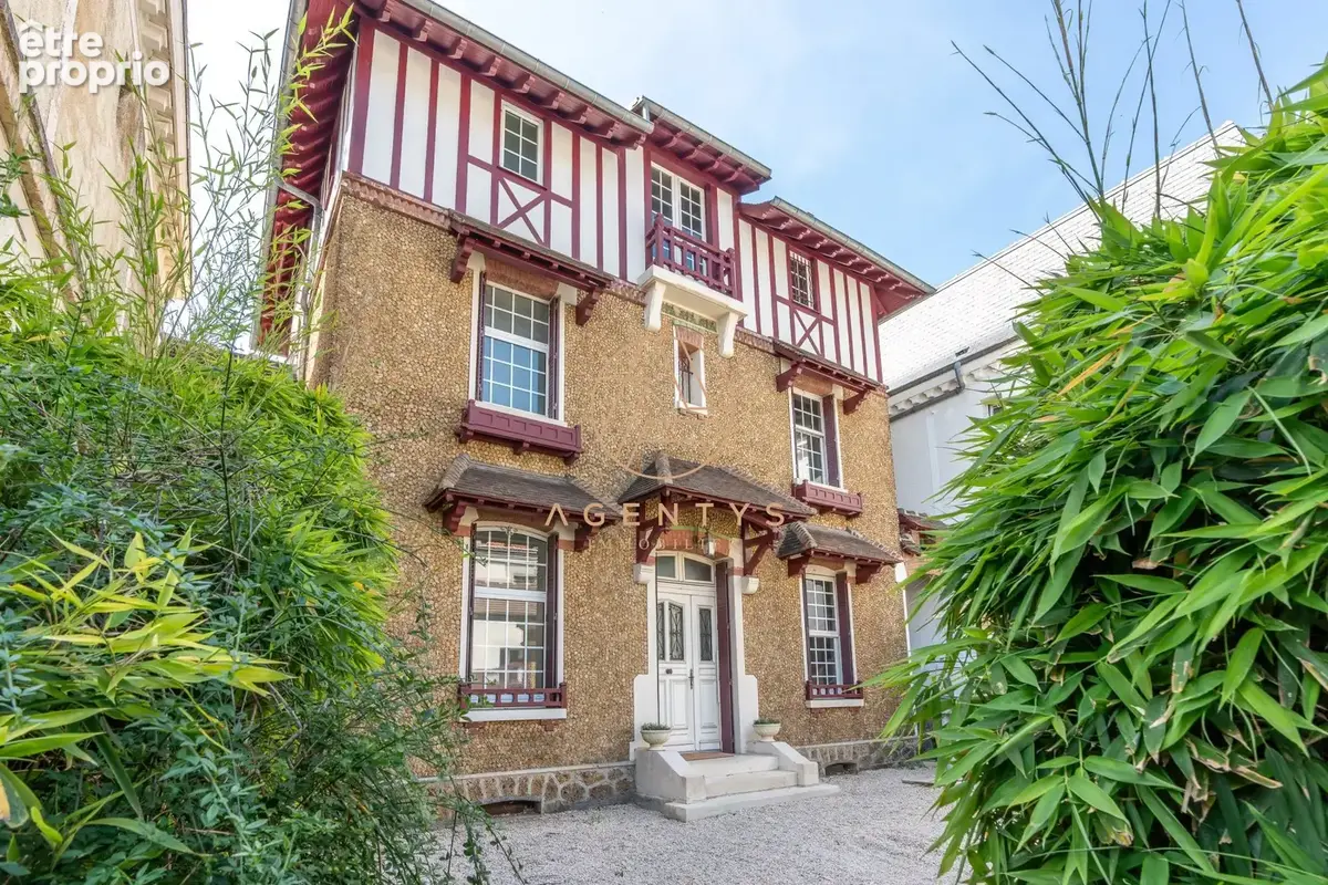 Maison 215 m² à Nogent-Sur-Marne  - photo 2