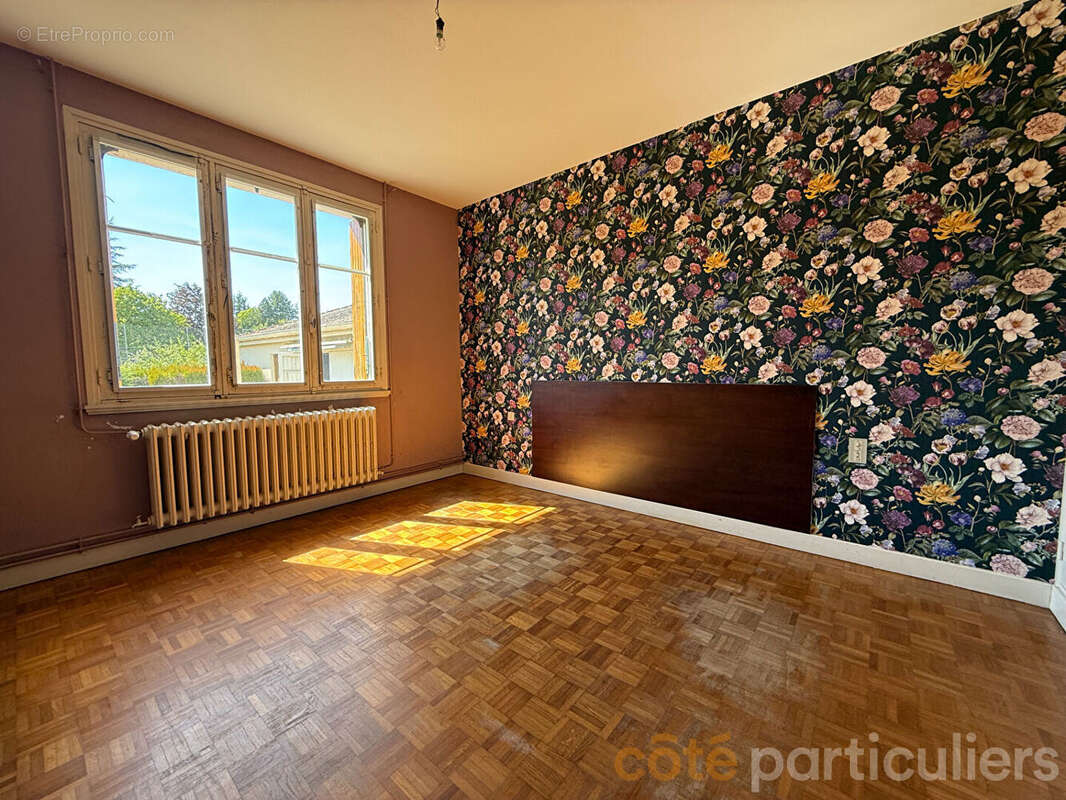 Pavillon de plain-pied avec grand garage - photo 9