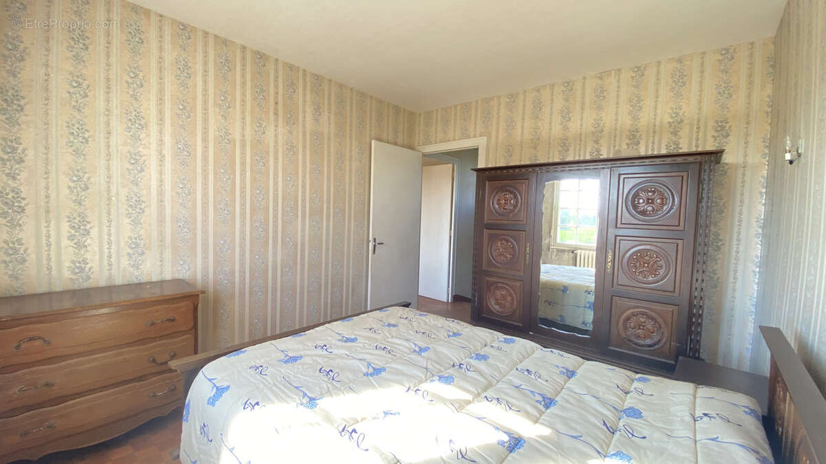 Maison à CHENAC-SAINT-SEURIN-D&#039;UZET