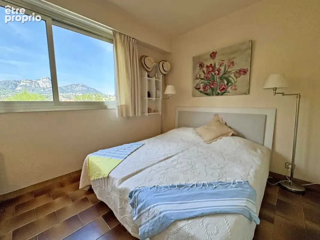 Vence - Appartement de 2 pièces avec terrasse, résidence avec piscine - photo 5