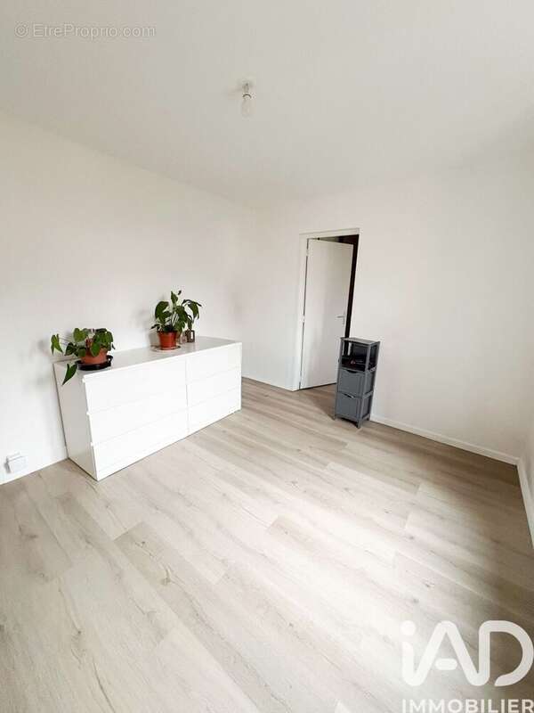 Photo 5 - Maison à MONTREUIL-AUX-LIONS