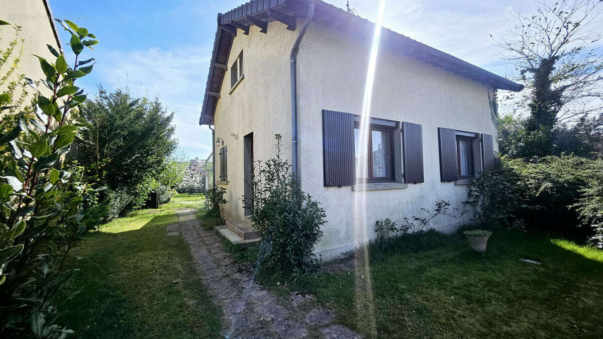 Maison à VILLEPARISIS