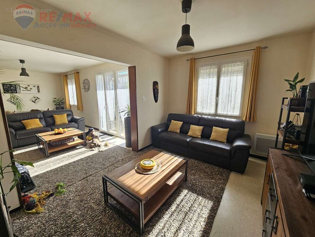 Maison à AIGUES-VIVES