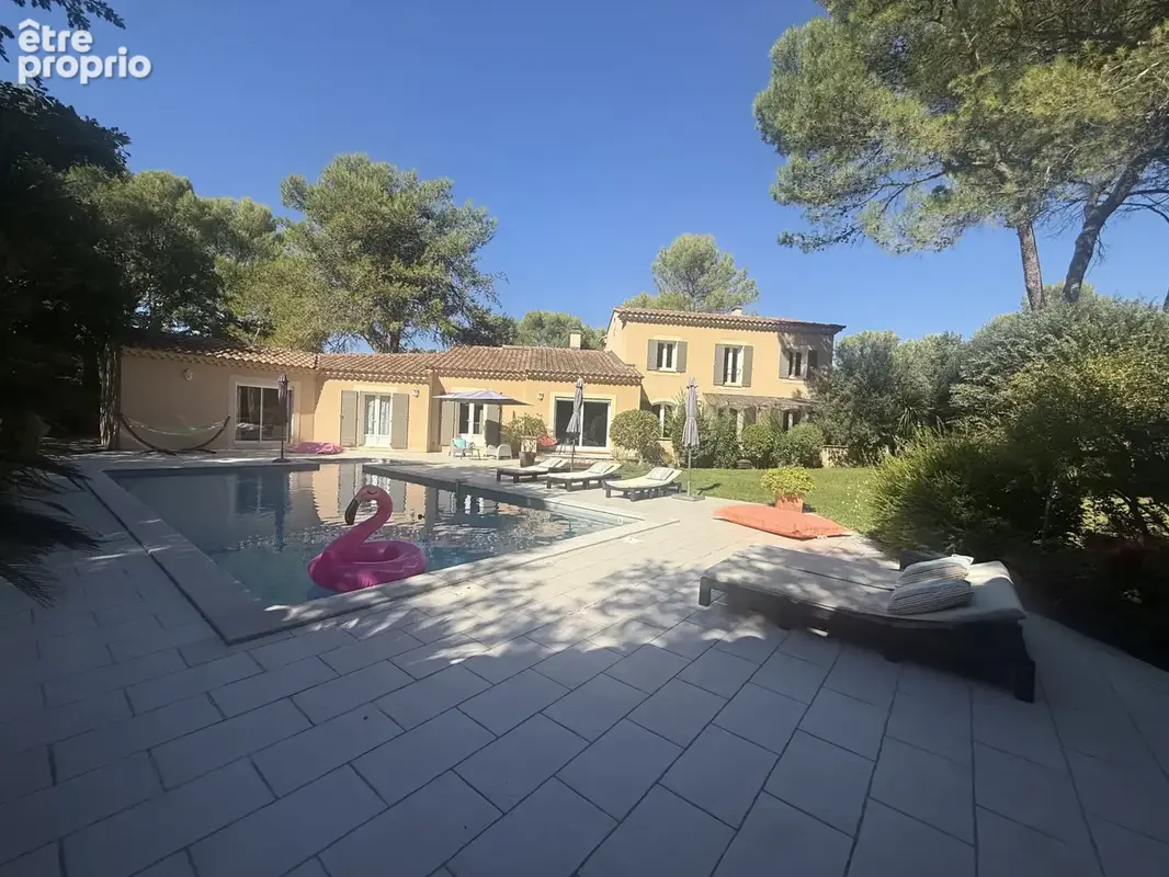 MAZAN   Villa d'exception de 240 m2, piscine chauffée, parc arboré de 2 500 m2 sans vis-à-vis - photo 5