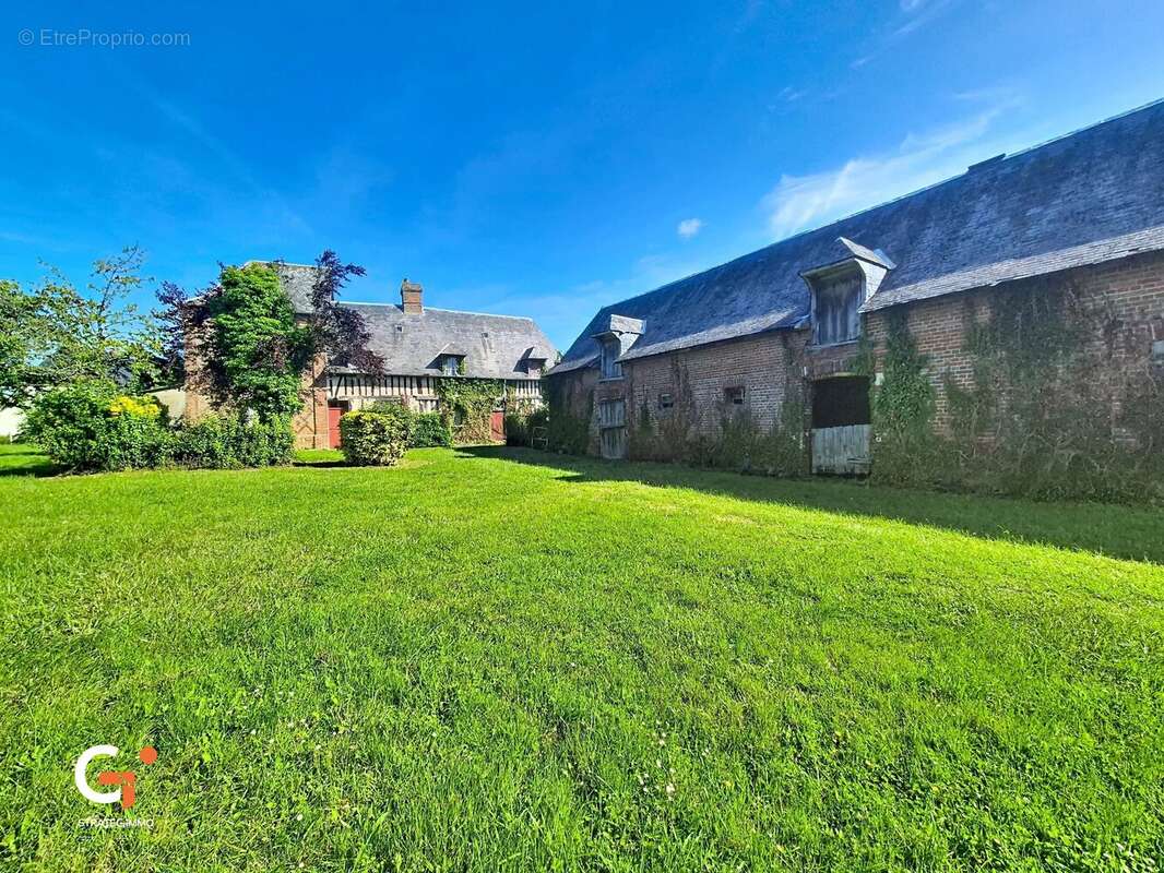 Maison à YVILLE-SUR-SEINE