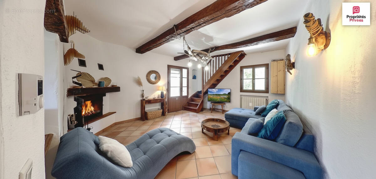Maison à ESPARRON-DE-VERDON