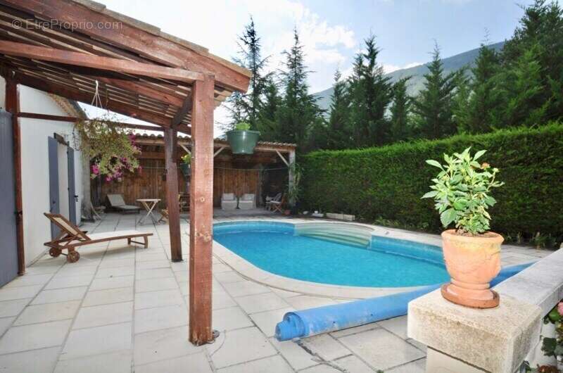 Maison à CASTELLANE