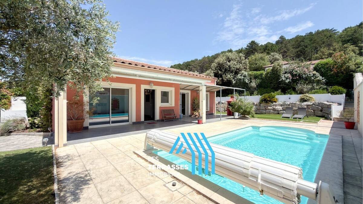 Maison à MONTELIMAR