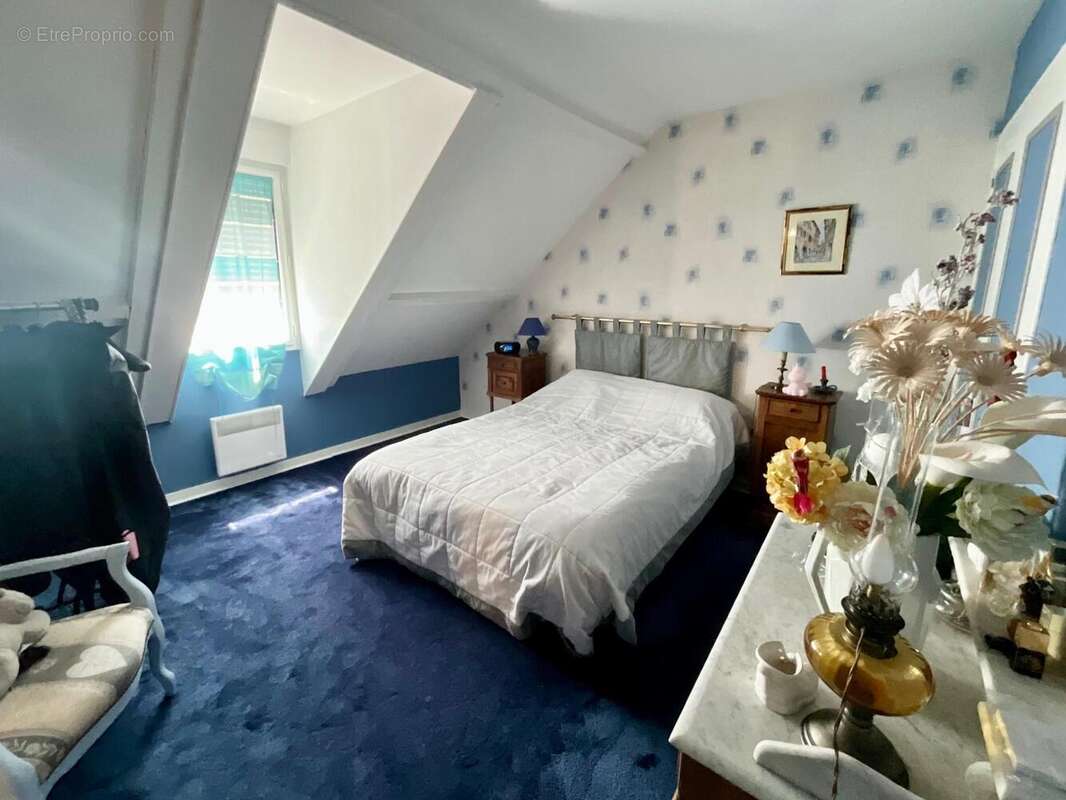 Maison 168 m² à Mehun-Sur-Yevre  - photo 7