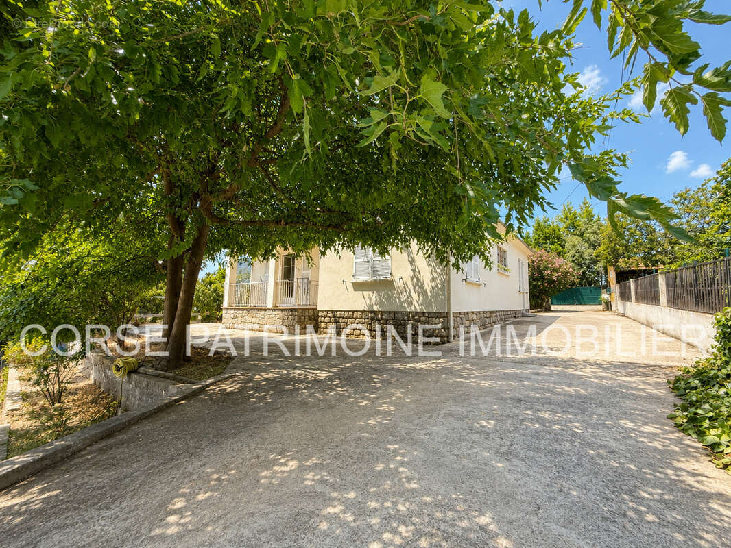 Maison au coeur d'Aleria - photo 3