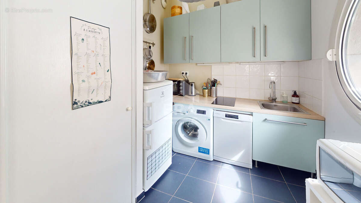 Appartement à PARIS-19E