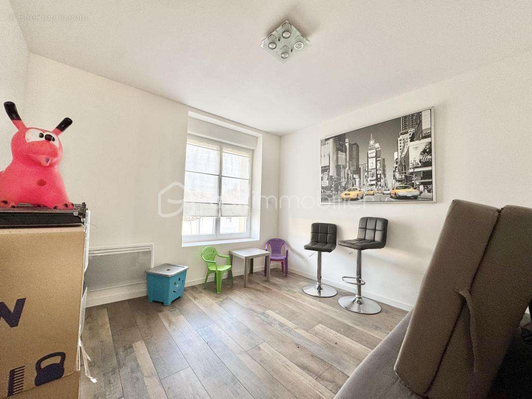 Maison à SAINT-CHINIAN