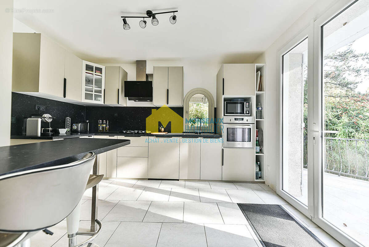 Maison à VILLIERS-SUR-ORGE