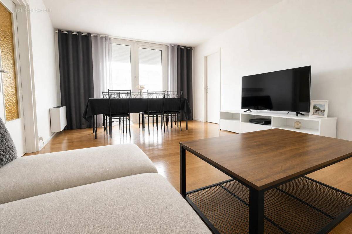 Appartement à DAMMARIE-LES-LYS