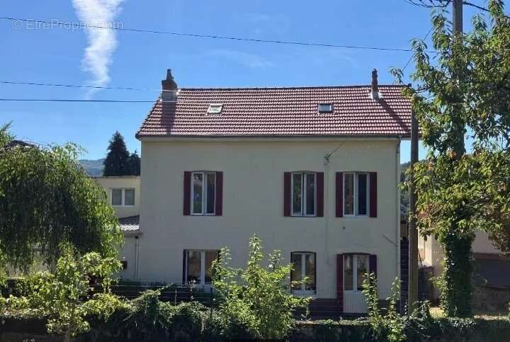 Maison à CHATEAUNEUF-LES-BAINS