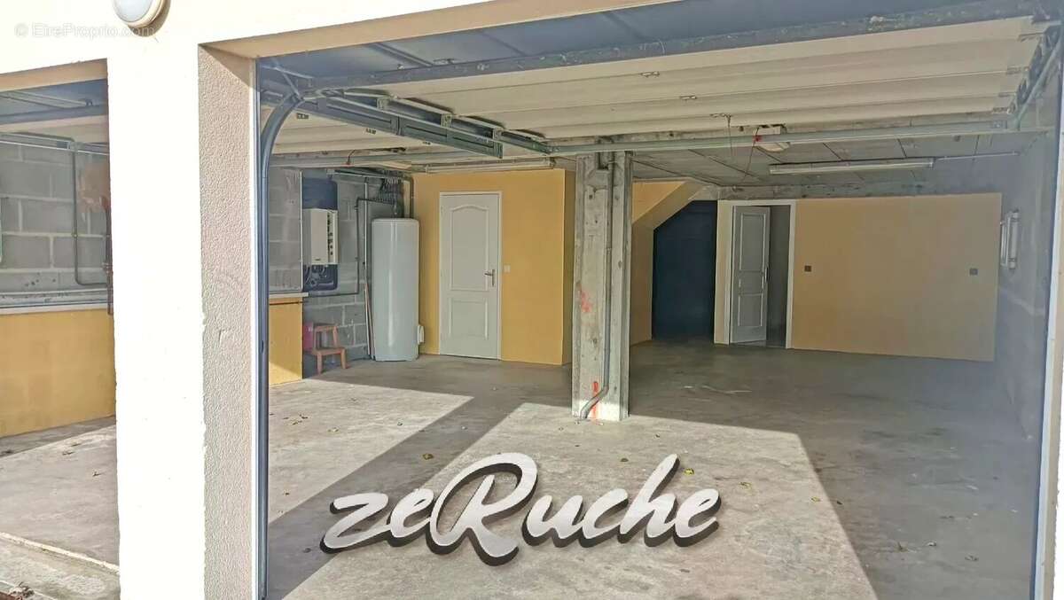 Maison à SAINT-COME-DE-FRESNE