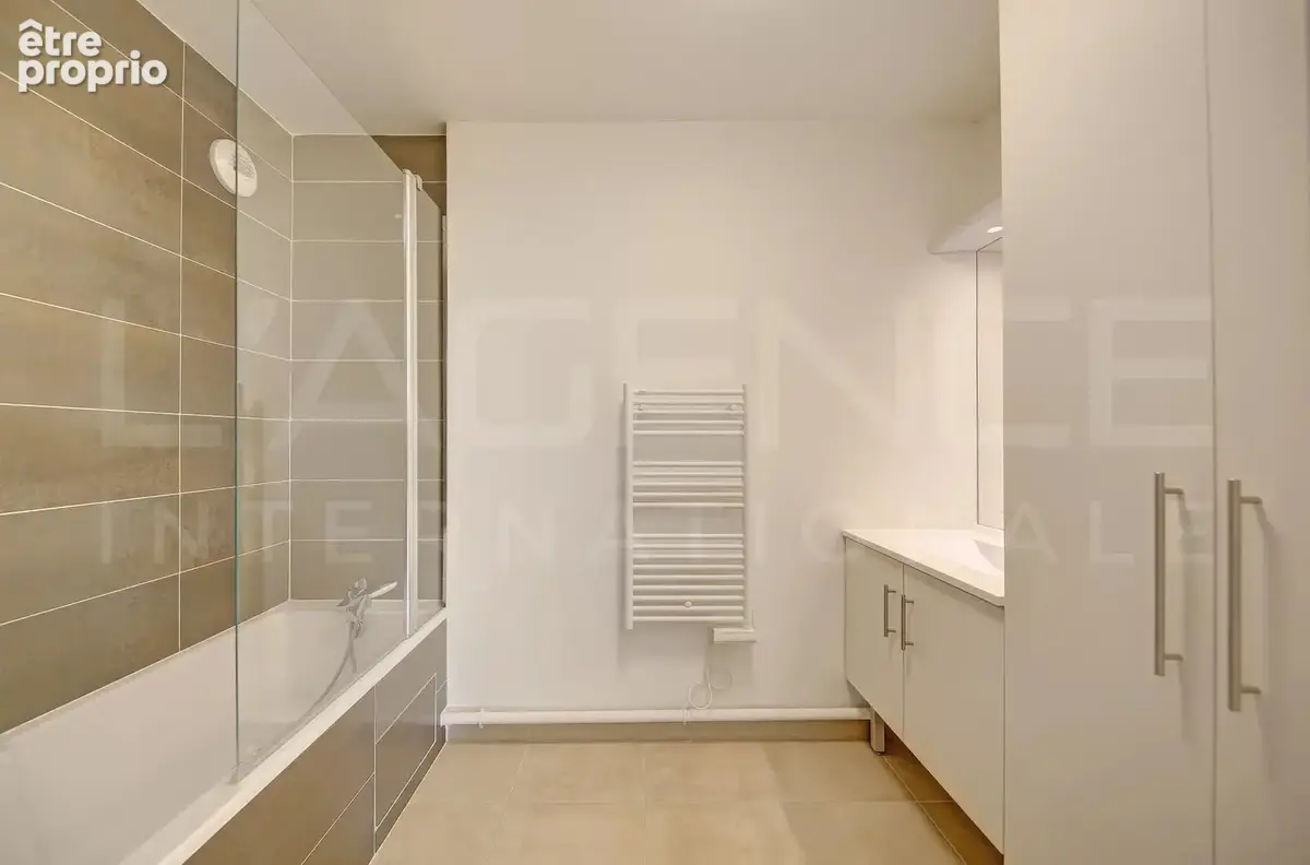 Sous promesse - appartement recent avec vue degagee - photo 12