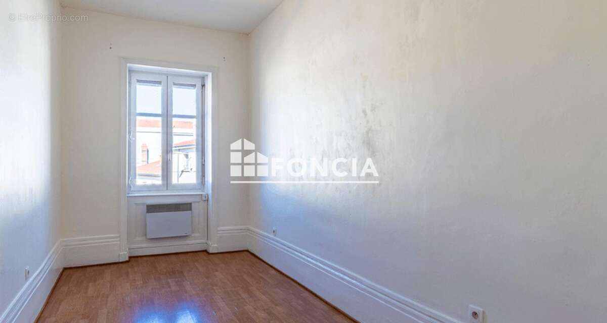 Appartement à LYON-8E