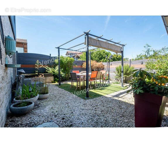 Maison à NEUVECELLE