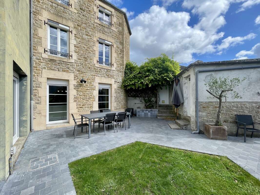 Maison à CHARLEVILLE-MEZIERES