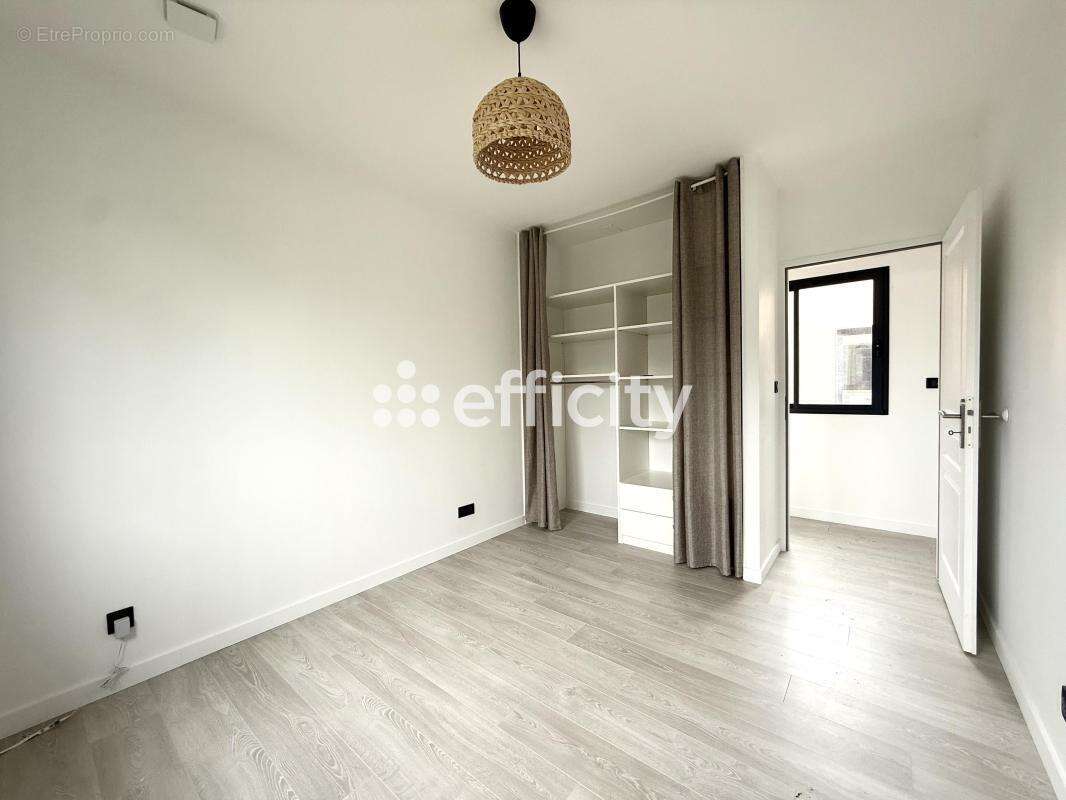 Maison à SAINT-LYE-LA-FORET