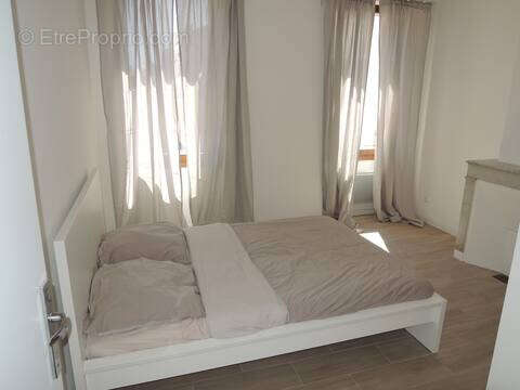 Appartement à MARSEILLE-1E