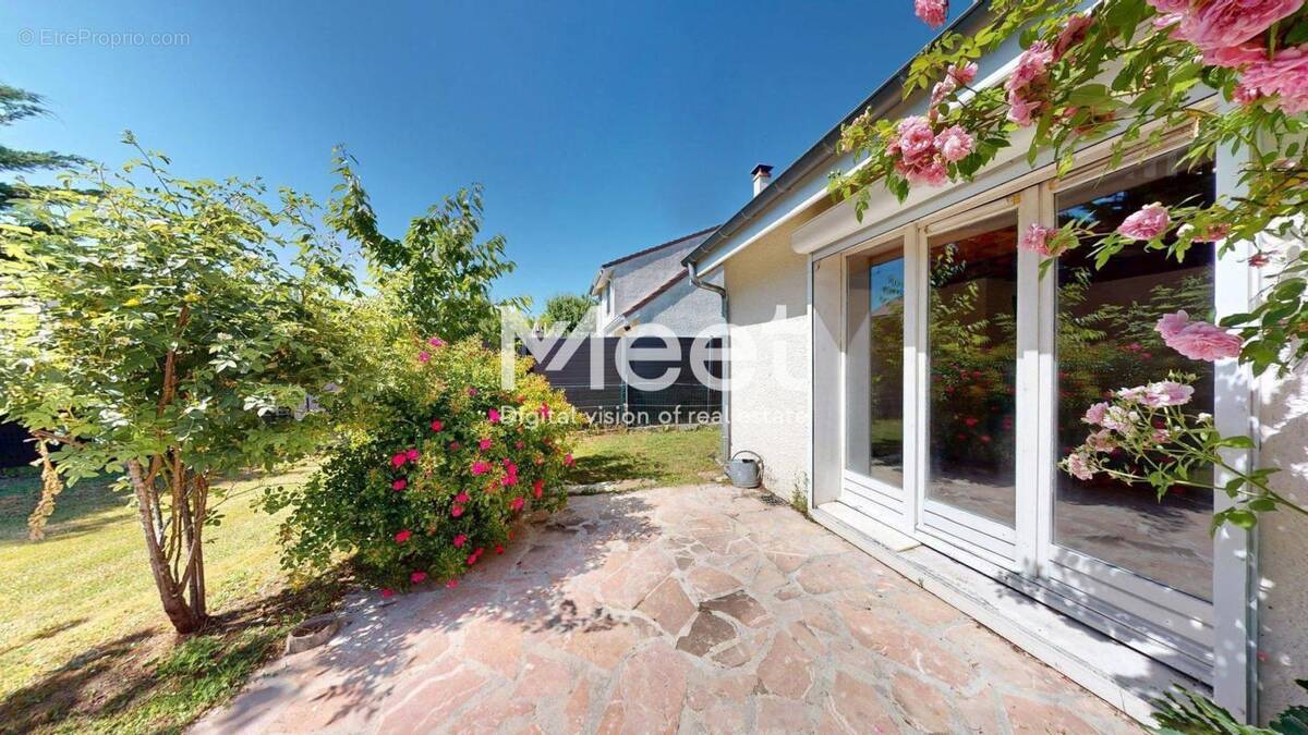 Maison à COIGNIERES