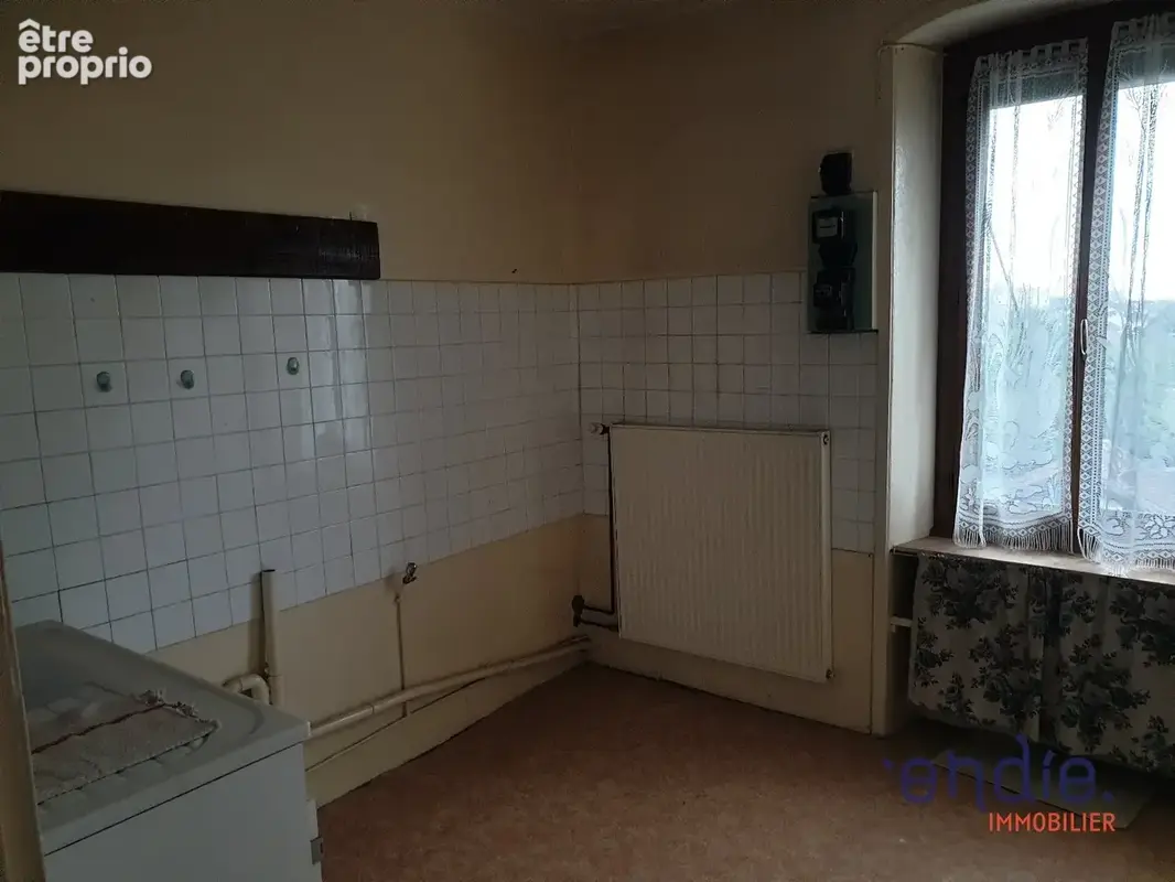 Appartement 4 pièces (76 m²) en vente à COMMENTRY - photo 6