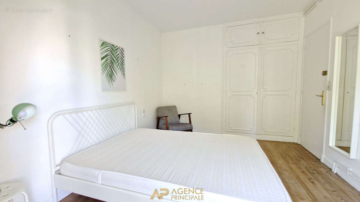 Appartement T4 - 3 chambres - Saint-Éloi proche Hyper-Centre- La Rochelle - photo 8