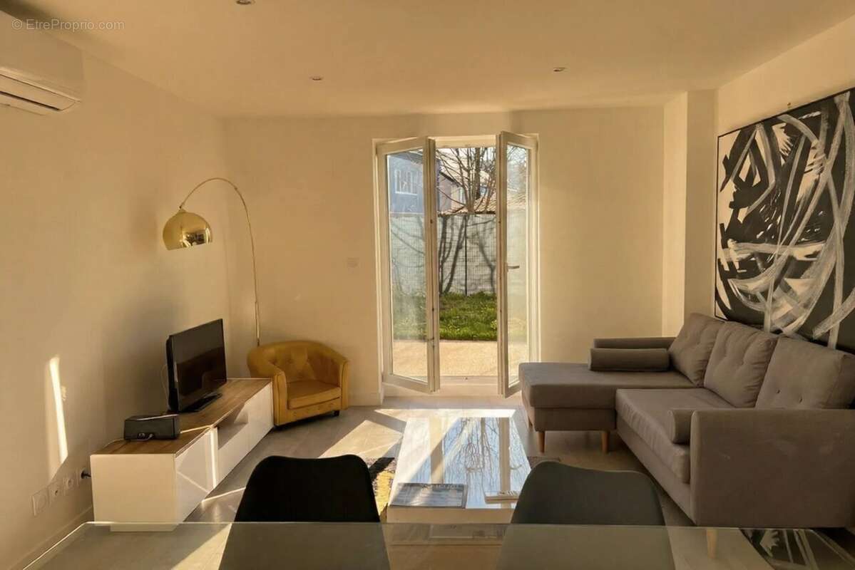 Maison à CHAMPIGNY-SUR-MARNE