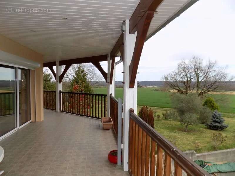 Maison à CASTELNAU-MAGNOAC