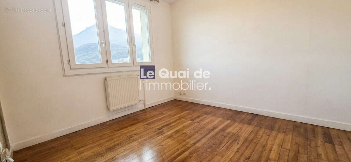 Appartement à FONTAINE