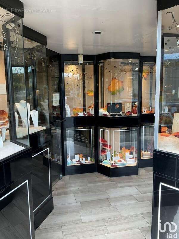 Photo 4 - Commerce à EPERNAY