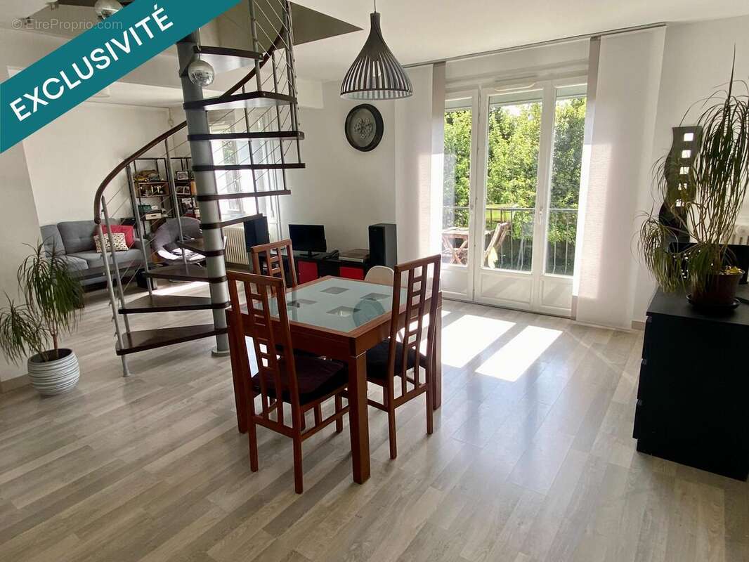 Photo 2 - Maison à PONTAULT-COMBAULT