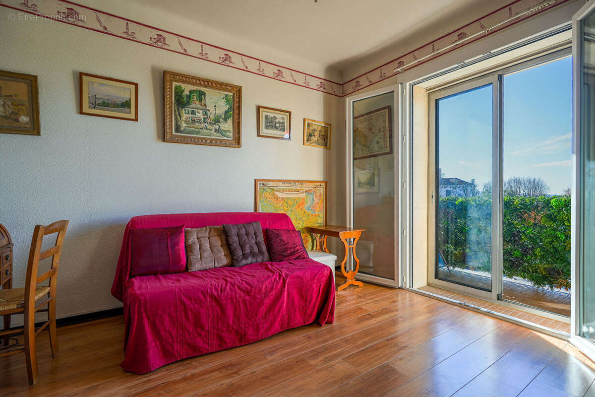 Appartement T3 lumineux avec terrasse, ascenseur à deux pas de la Rotonde - photo 5
