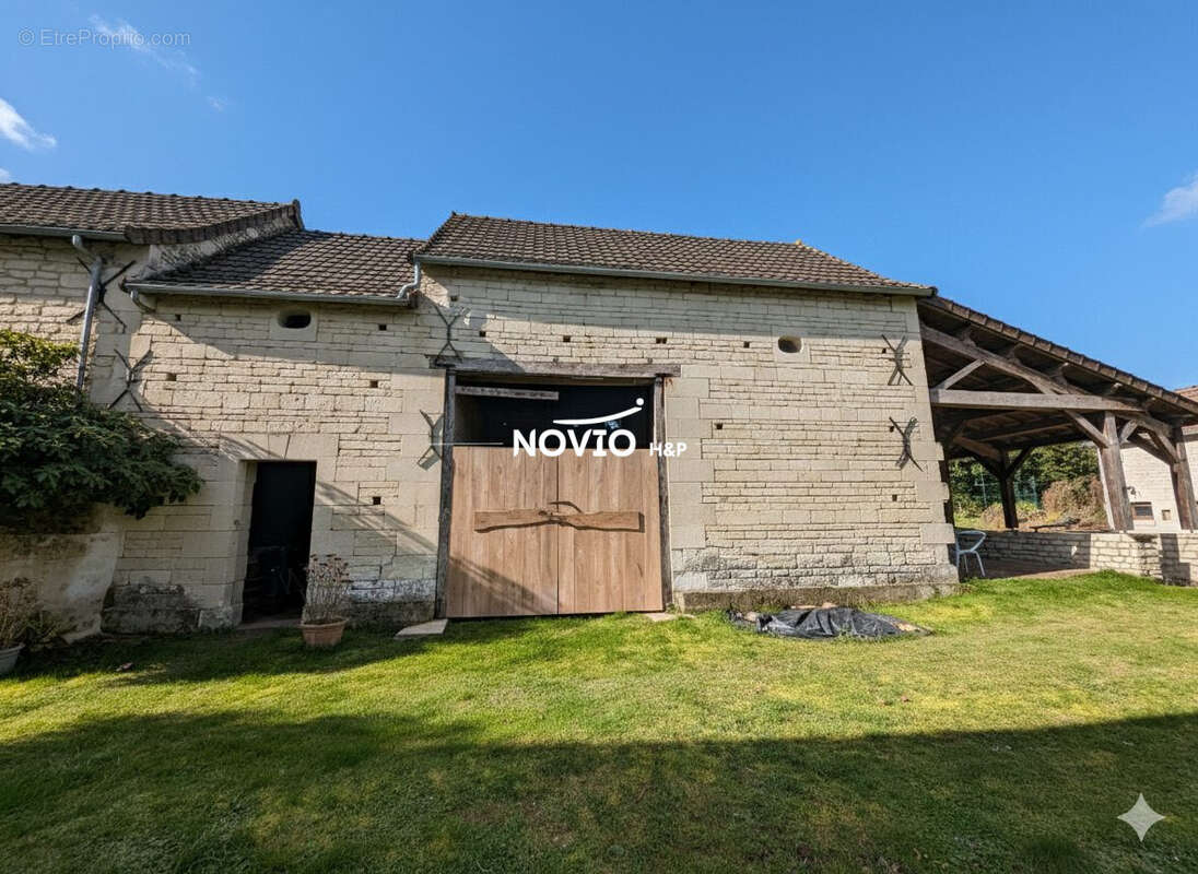 Maison 4 pièces 100 m² à vendre à Saint-Genest-D'ambiere (86140) - photo 9