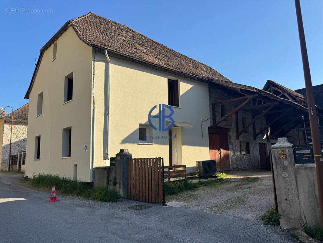 Maison à BREGNIER-CORDON